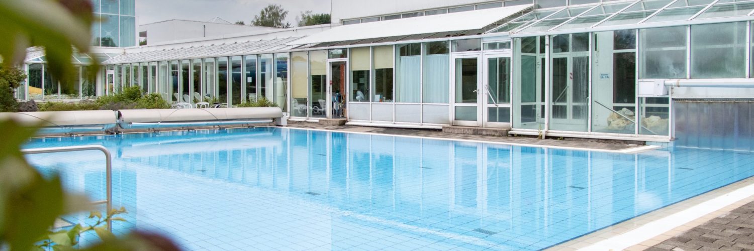 Schwimmbad Tholey Außenbereich